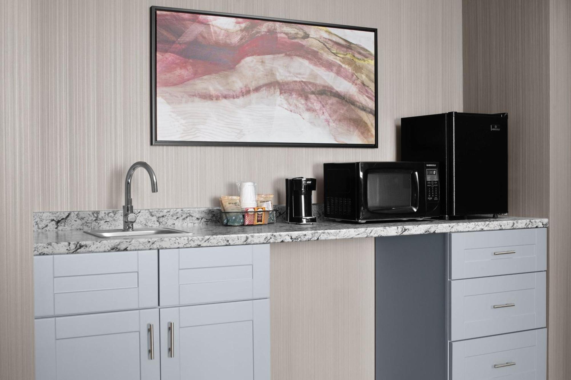 Courtyard By Marriott Clearwater Beach Exteriör bild
