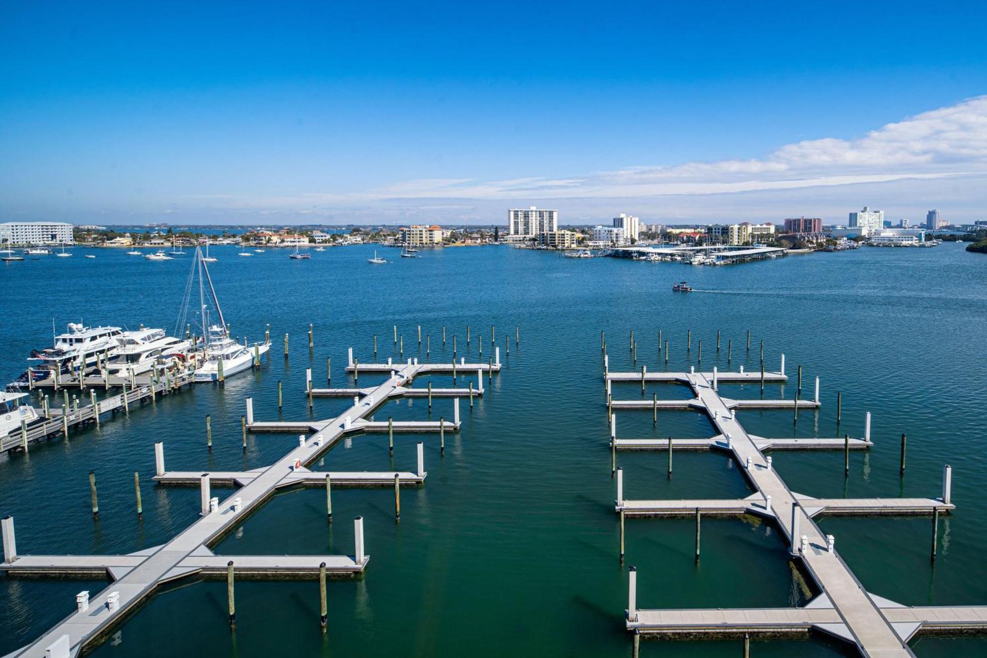 Courtyard By Marriott Clearwater Beach Exteriör bild