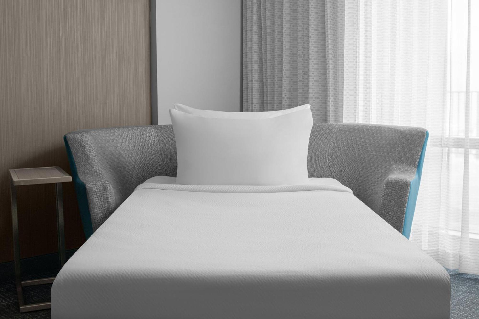 Courtyard By Marriott Clearwater Beach Exteriör bild