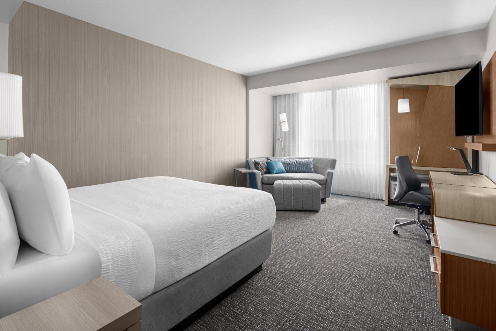 Courtyard By Marriott Clearwater Beach Exteriör bild