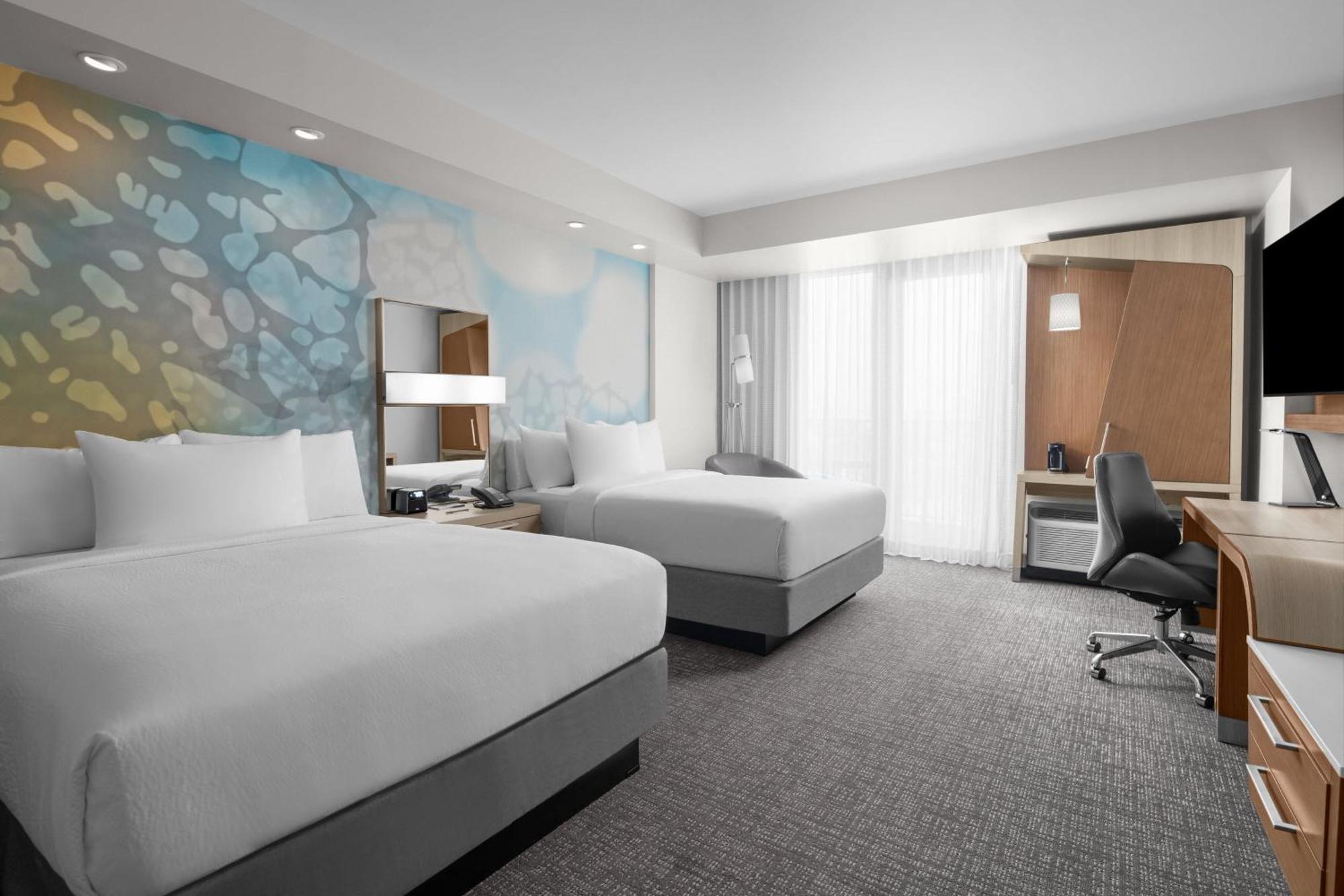 Courtyard By Marriott Clearwater Beach Exteriör bild