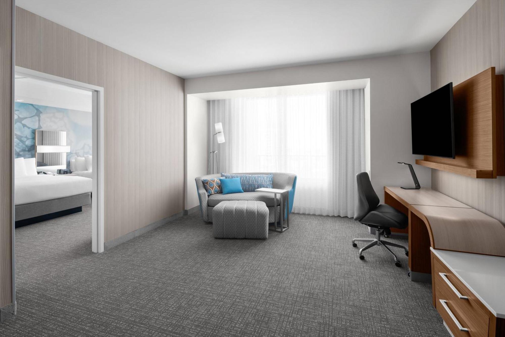 Courtyard By Marriott Clearwater Beach Exteriör bild